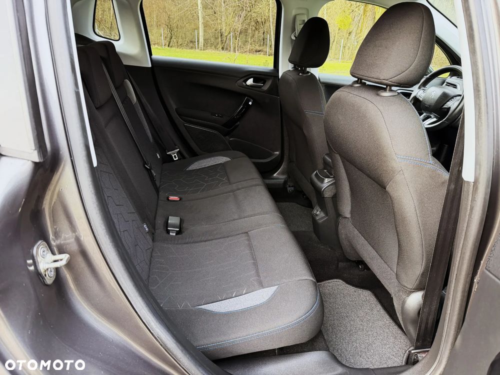 Peugeot 2008 PureTech 130 Stop&Start EAT6 Allure - 18