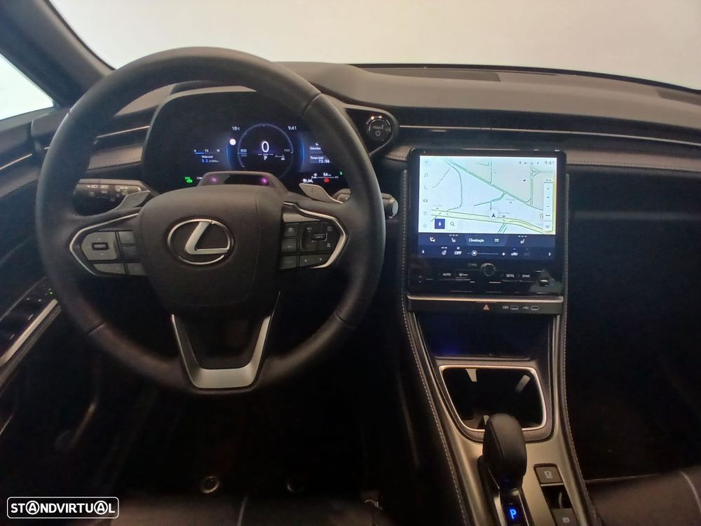 Lexus LBX Relax - 14