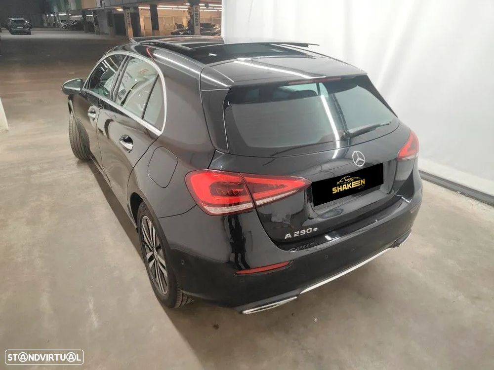 Mercedes-Benz A 250 e Style Plus - 4