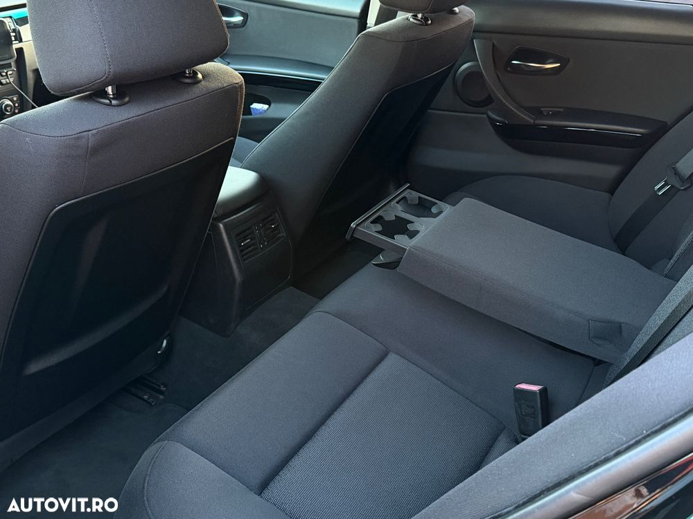 BMW Seria 3 320d DPF - 8