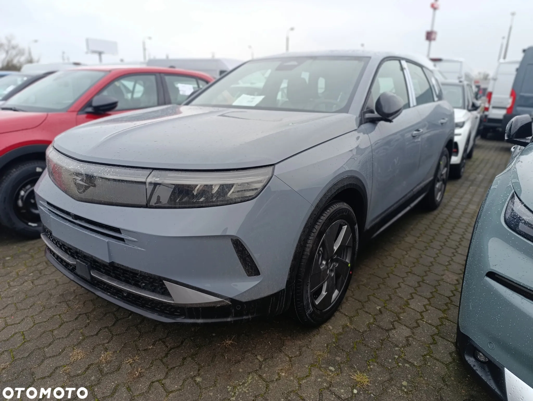 Opel Grandland 1.2 T mHEV Edition S&S eDTC6 - 2