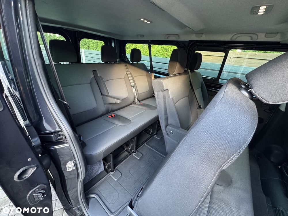 Renault Trafic - 16