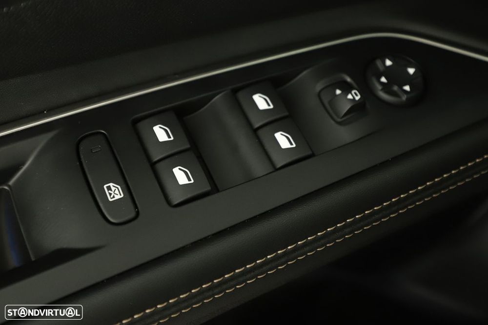 Peugeot 5008 1.2 PureTech GT EAT8 - 21