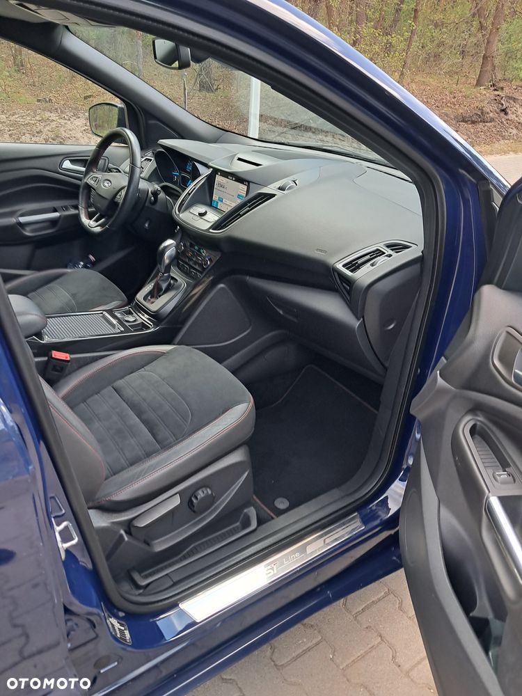 Ford Kuga 2.0 TDCi 4x4 ST-Line - 13