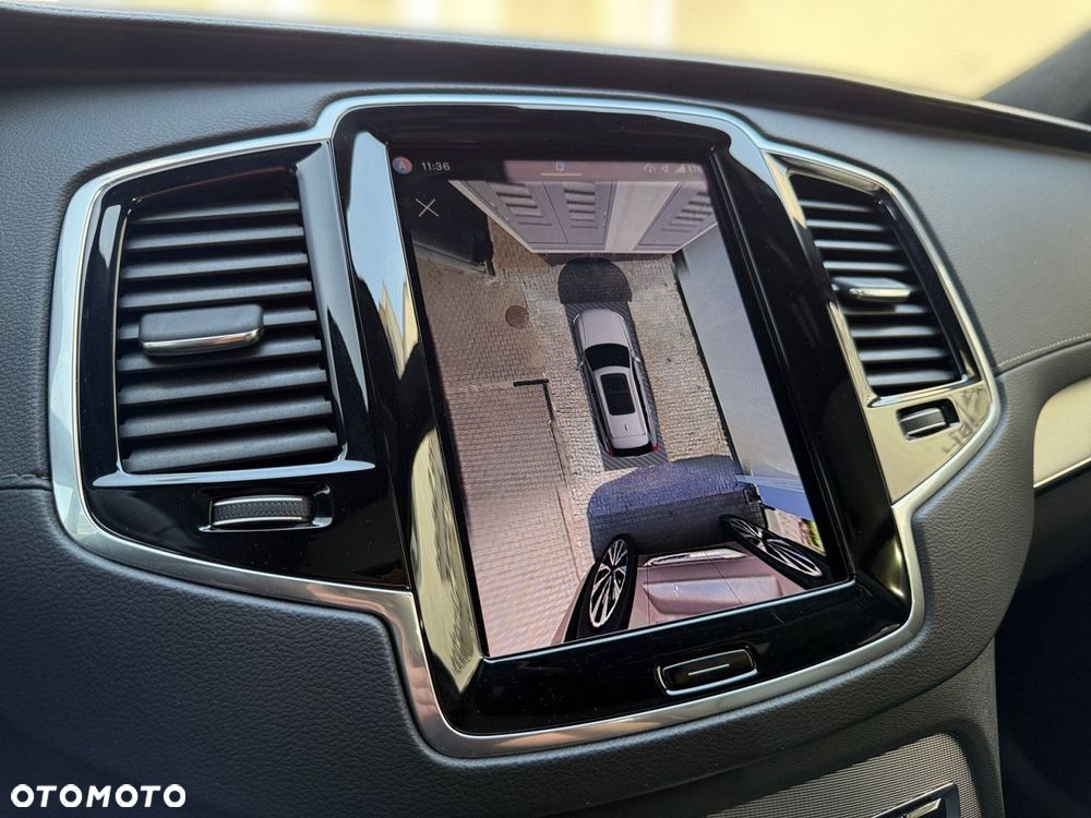 Volvo XC 90 - 24