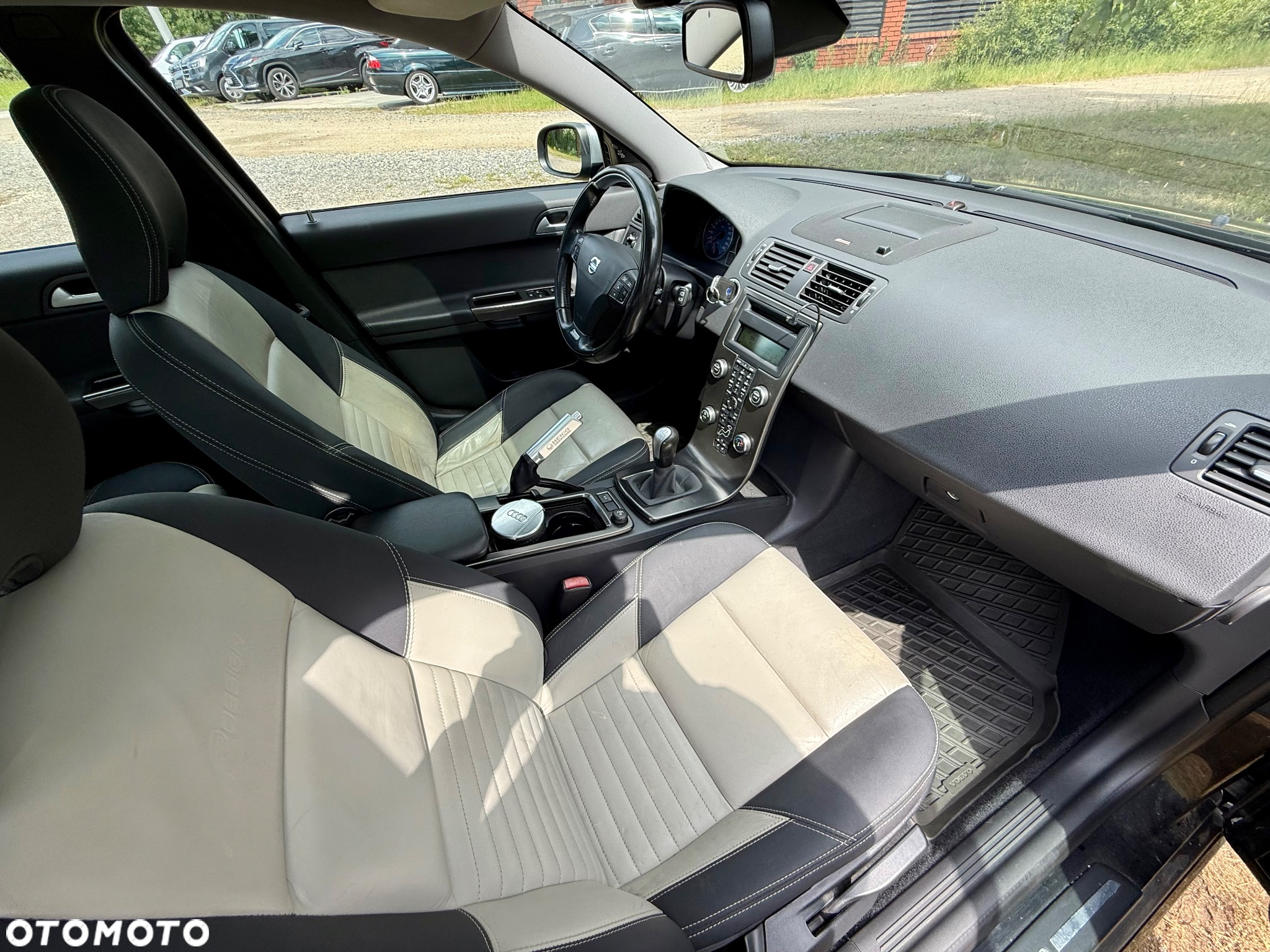 Volvo V50 D5 R-Design Summum - 35