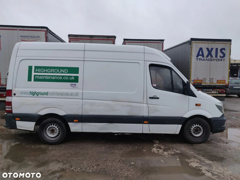 Mercedes-Benz Sprinter - 11