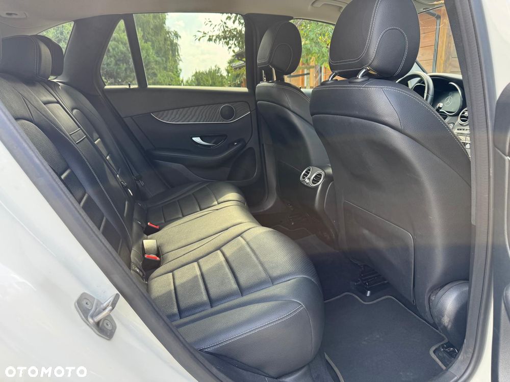 Mercedes-Benz GLC - 9