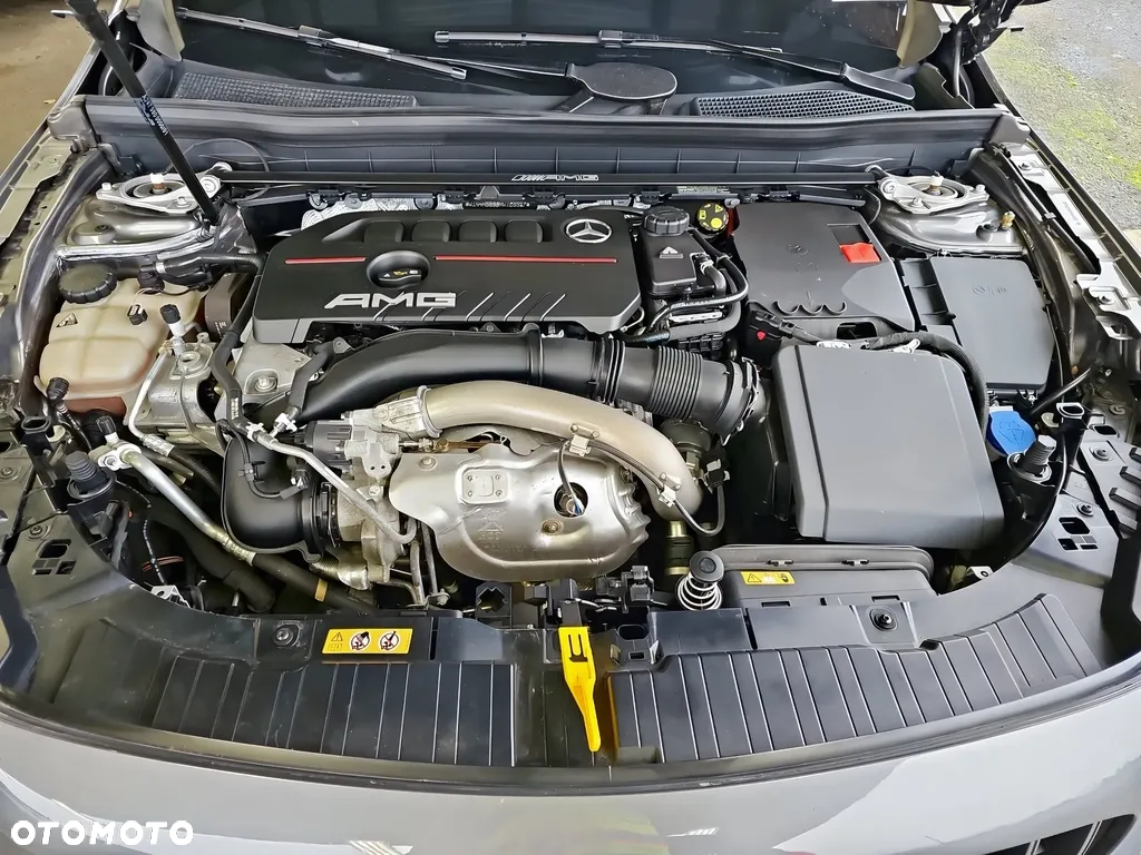 Mercedes-Benz GLB AMG 35 4Matic AMG Speedshift DCT 8G - 13