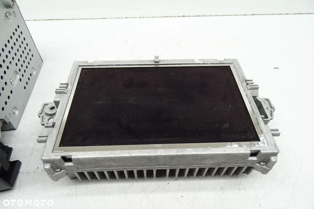 Mercedes E Klasa W212 W207 Radio z wyświetlaczem A2129008409 A2129005000 - 3