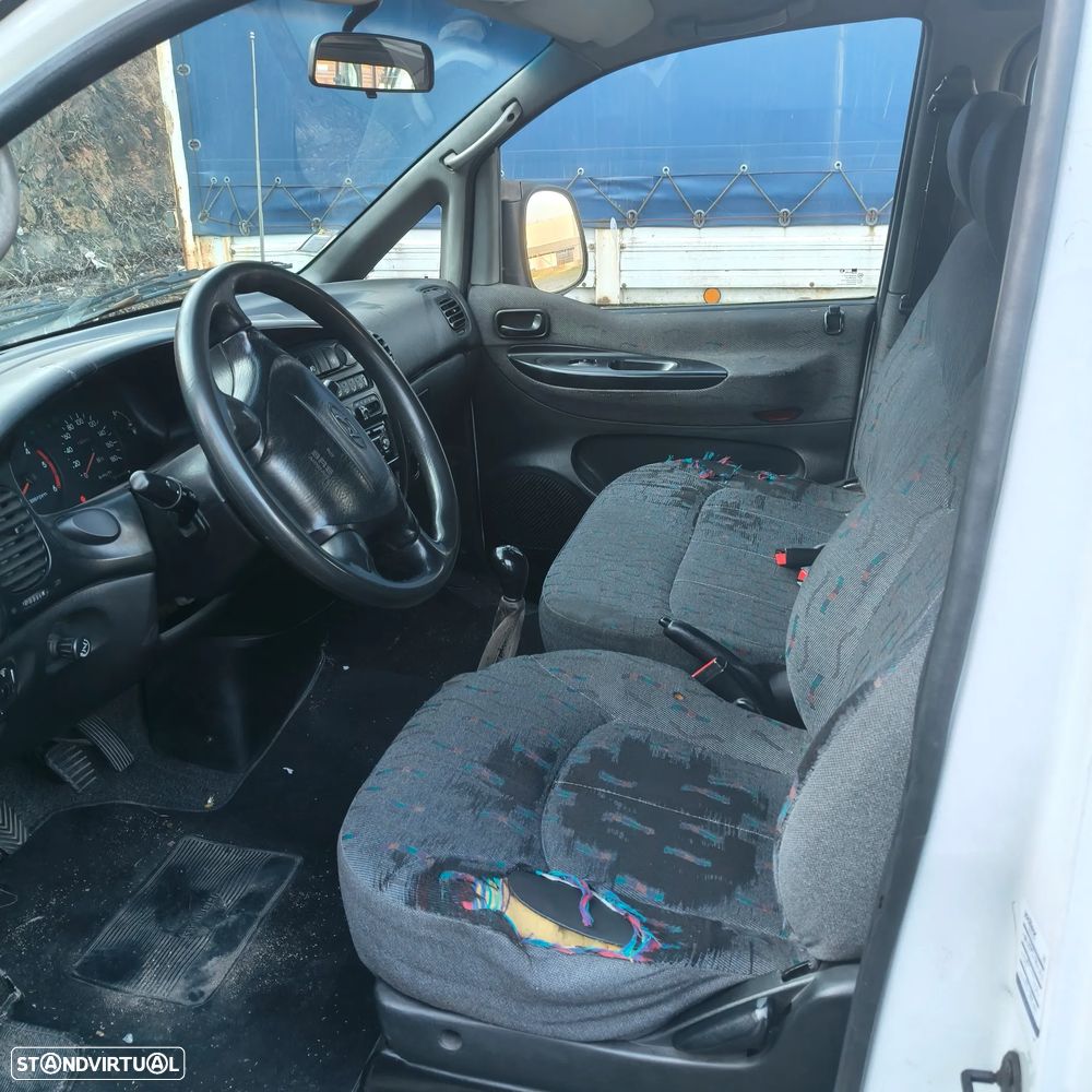 Hyundai H-1 Starex - 6