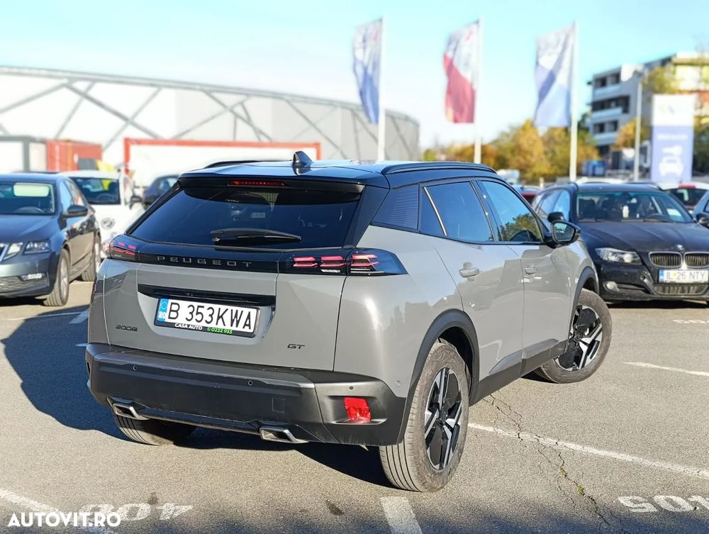 Peugeot 2008 1.2 L PureTech STT EAT8 GT Line - 5