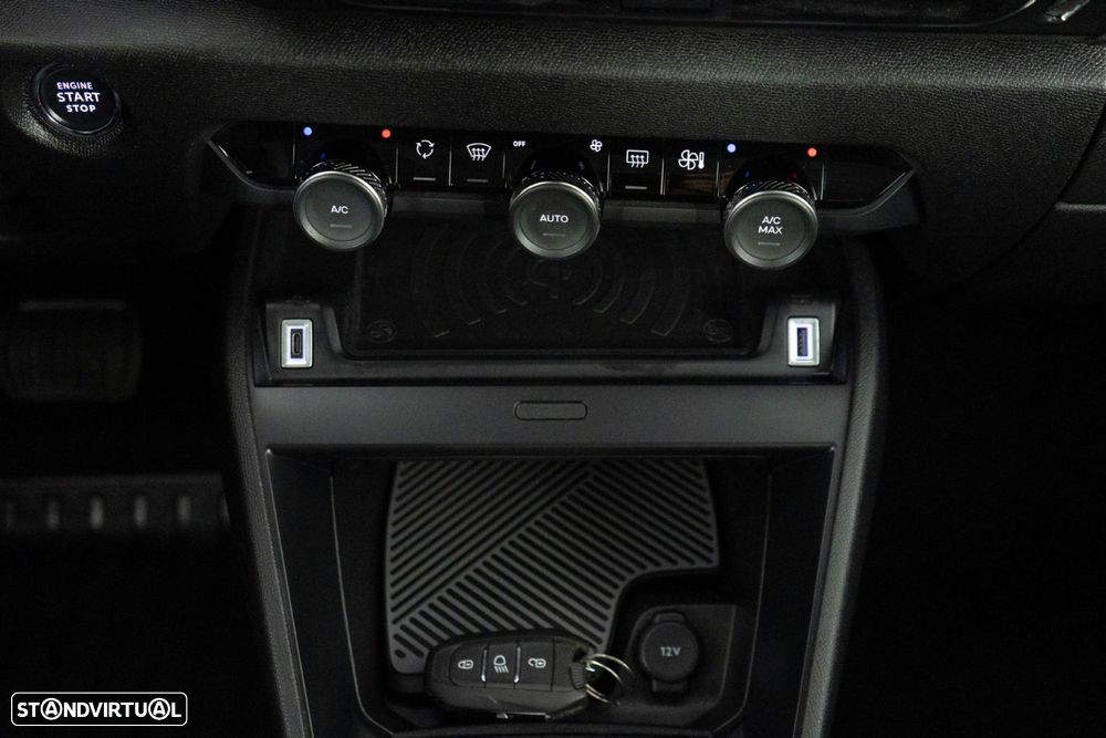 Citroën C4 1.2 PureTech Shine EAT8 - 27