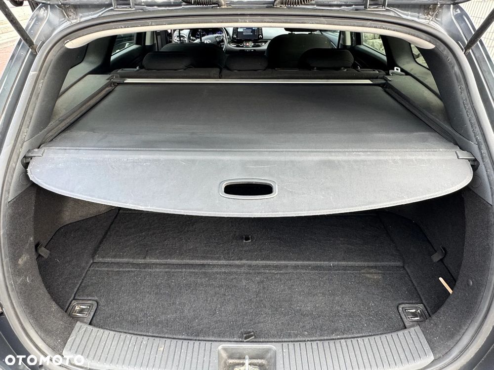 Hyundai i30 1.6 D Comfort - 4