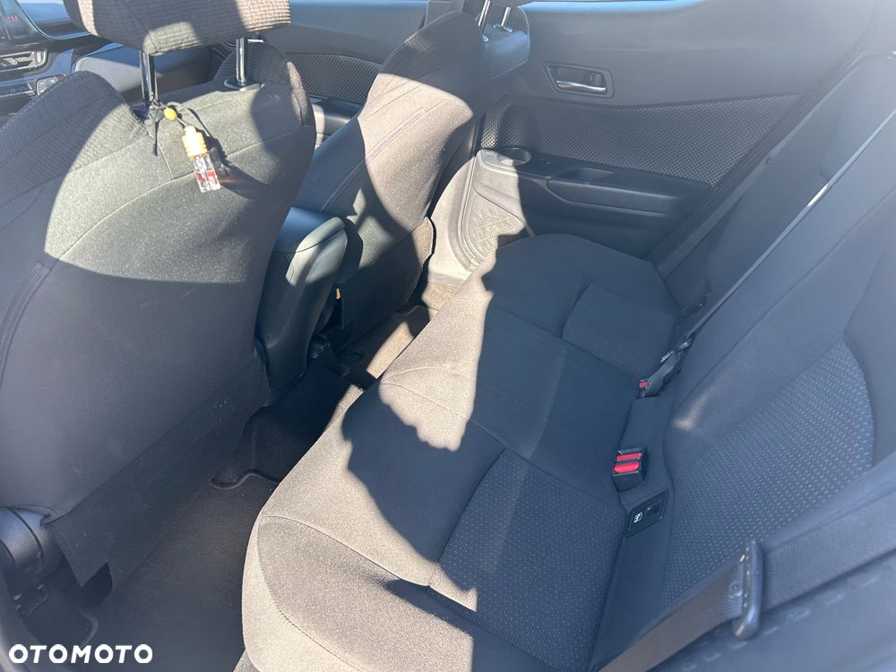 Toyota C-HR 1.8 Hybrid Dynamic - 18