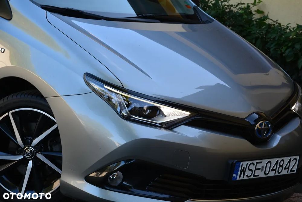 Toyota Auris 1.8 HSD Prestige - 2