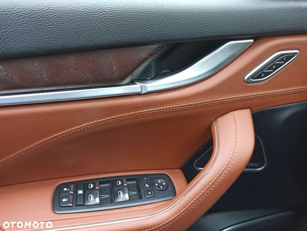 Maserati Levante - 26