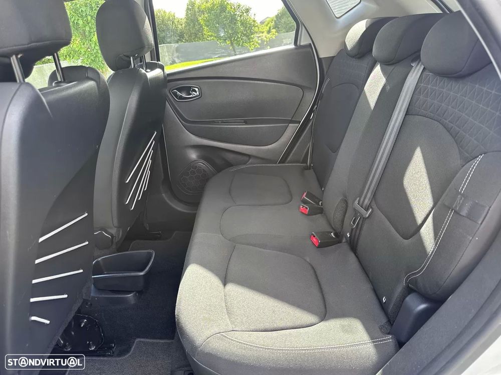 Renault Captur (ENERGY) dCi 90 EDC LIMITED - 38