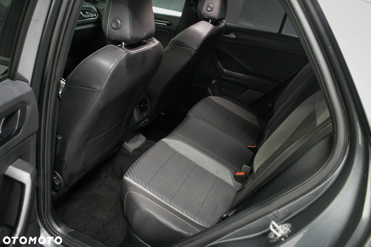 Volkswagen T-Roc - 30