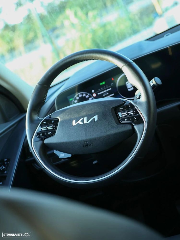 Kia Niro EV 64kWh Drive - 10
