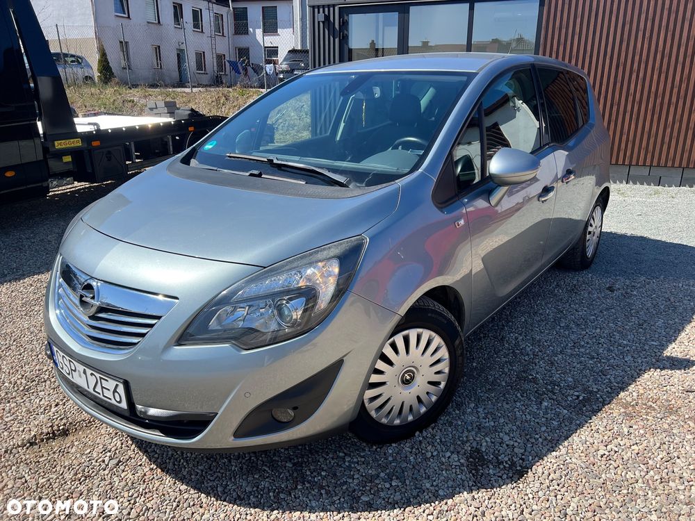 Opel Meriva 1.4 T Cosmo S&S - 2