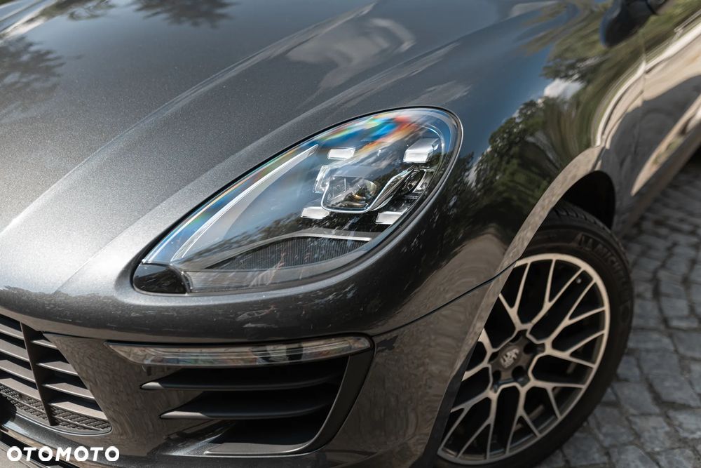 Porsche Macan Standard - 3