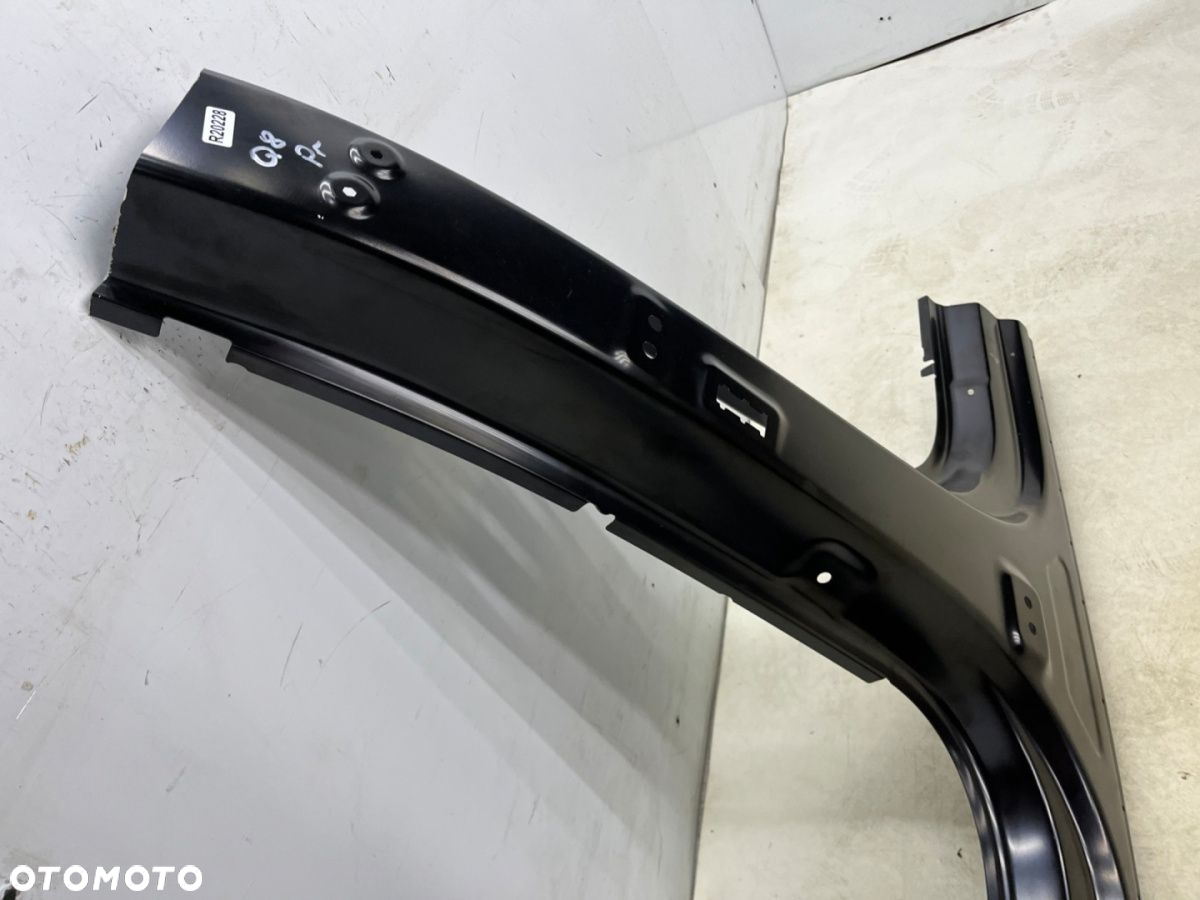 Poszycie Audi Q8 18r.- PRAWY środkowy słupek B prewy próg ćwiartka NOWA oryginalna 4m8809840 - 8