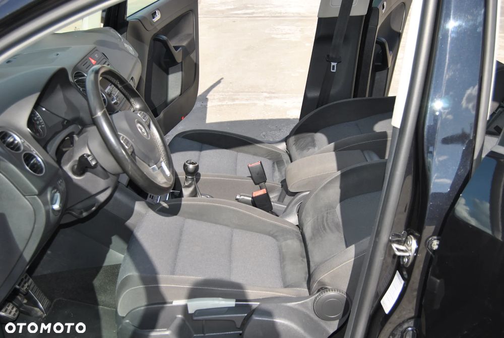 Volkswagen Golf Plus 2.0 TDI Comfortline - 19