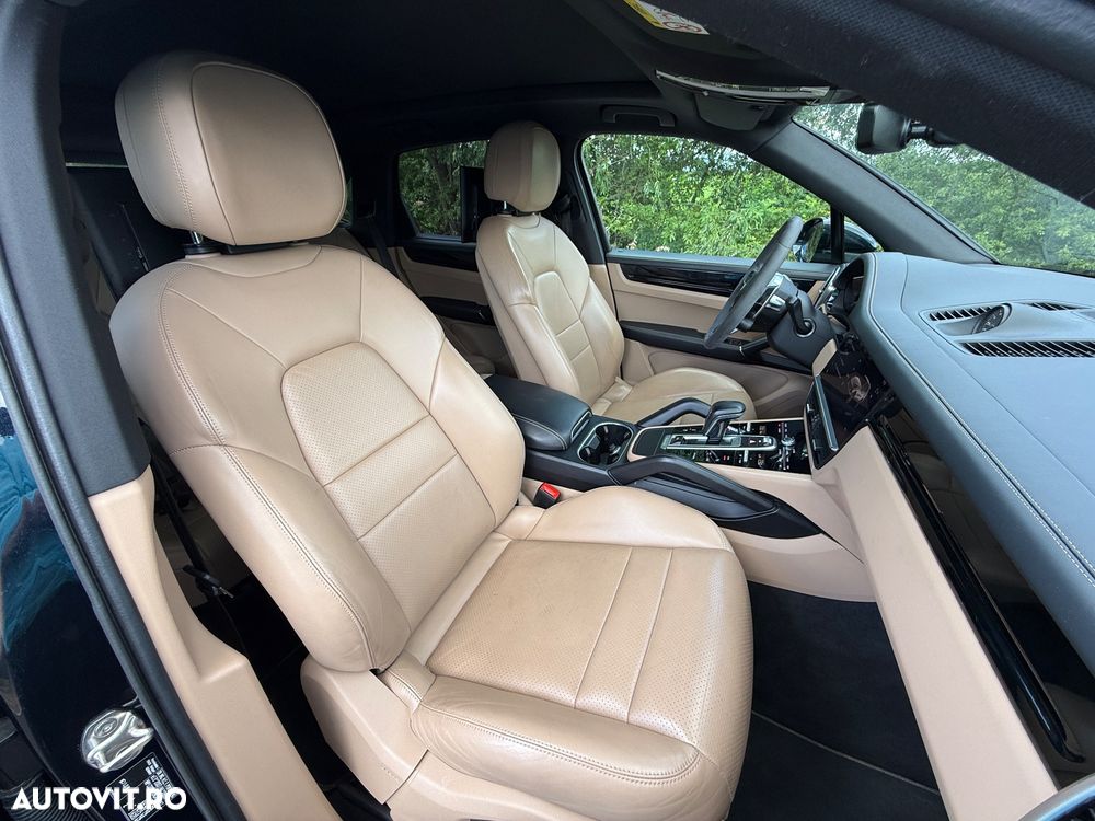 PORSCHE Cayenne 2022 — imagine 23