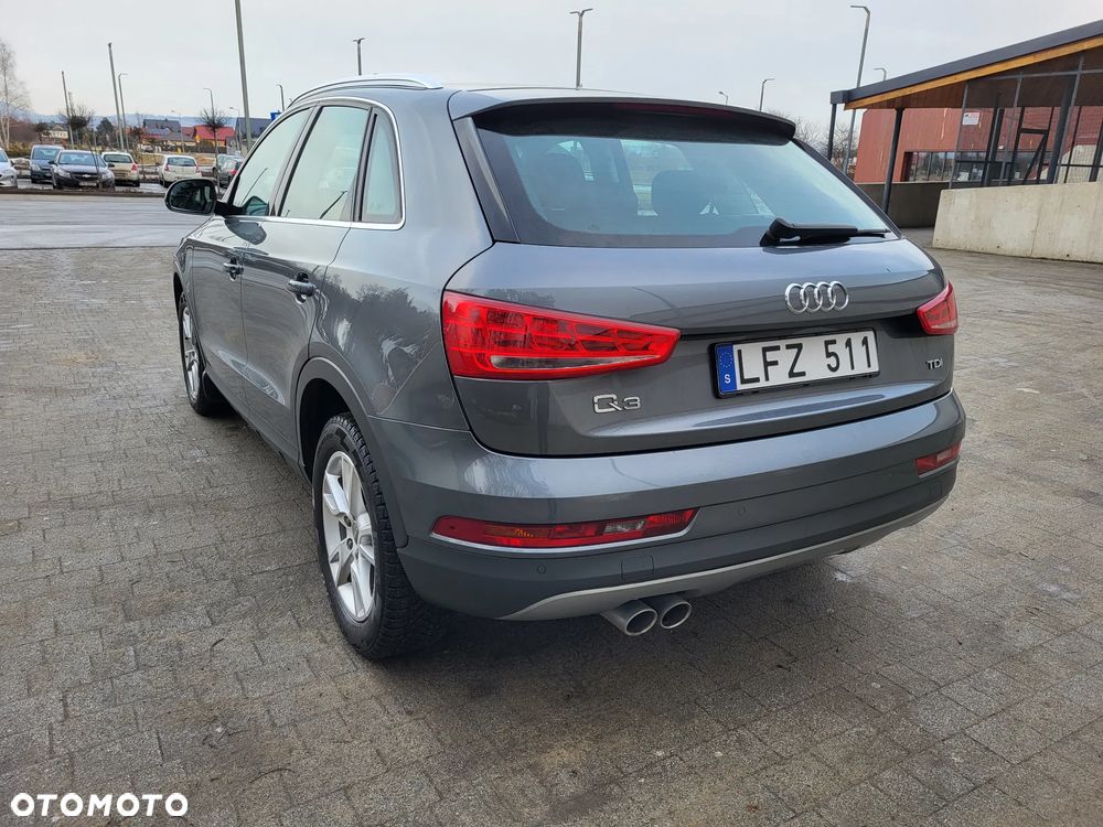 Audi Q3 2.0 TDI sport - 13