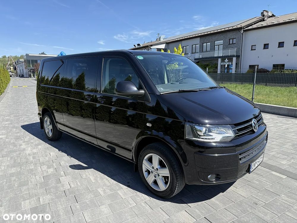 Volkswagen Caravelle - 3