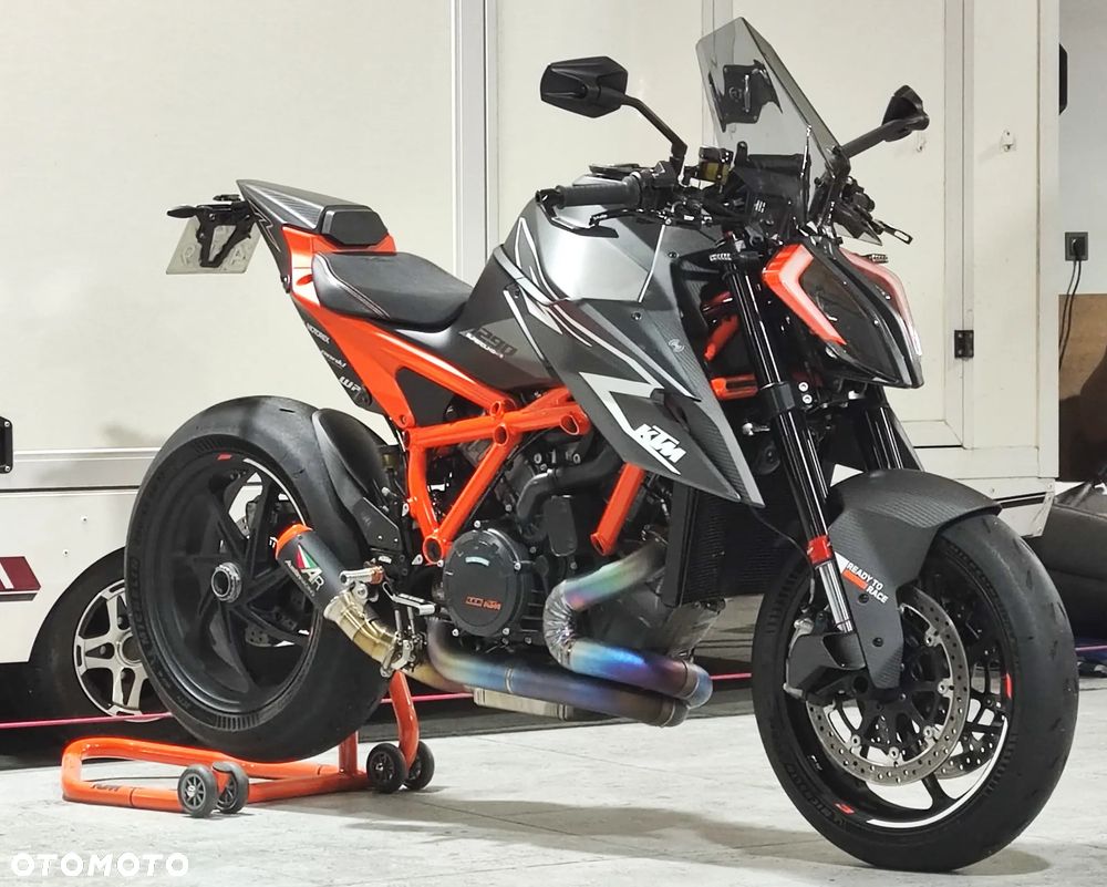 KTM Super Duke - 15