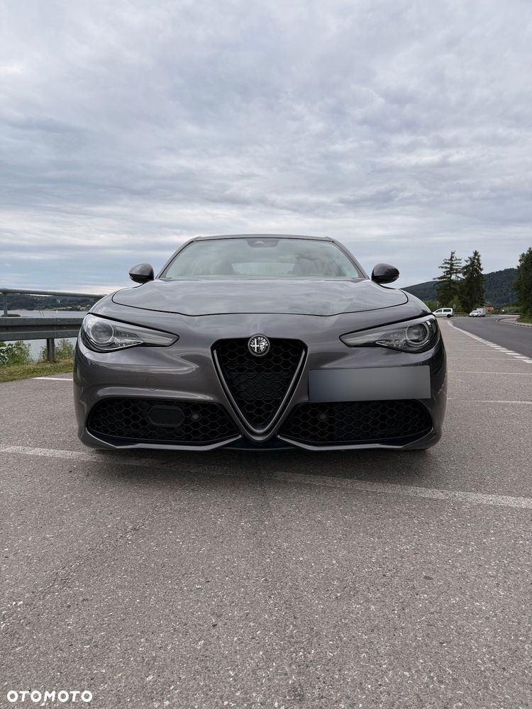Alfa Romeo Giulia 2.2 AT8-Q4 Veloce Ti - 2