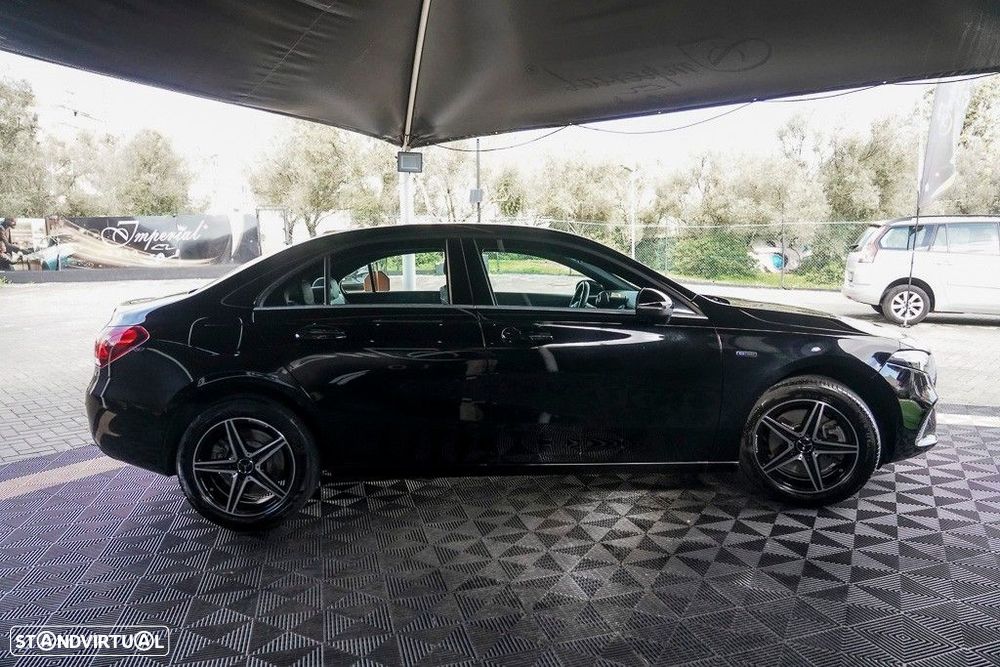 Mercedes-Benz A 250 Limousine e Progressive - 40