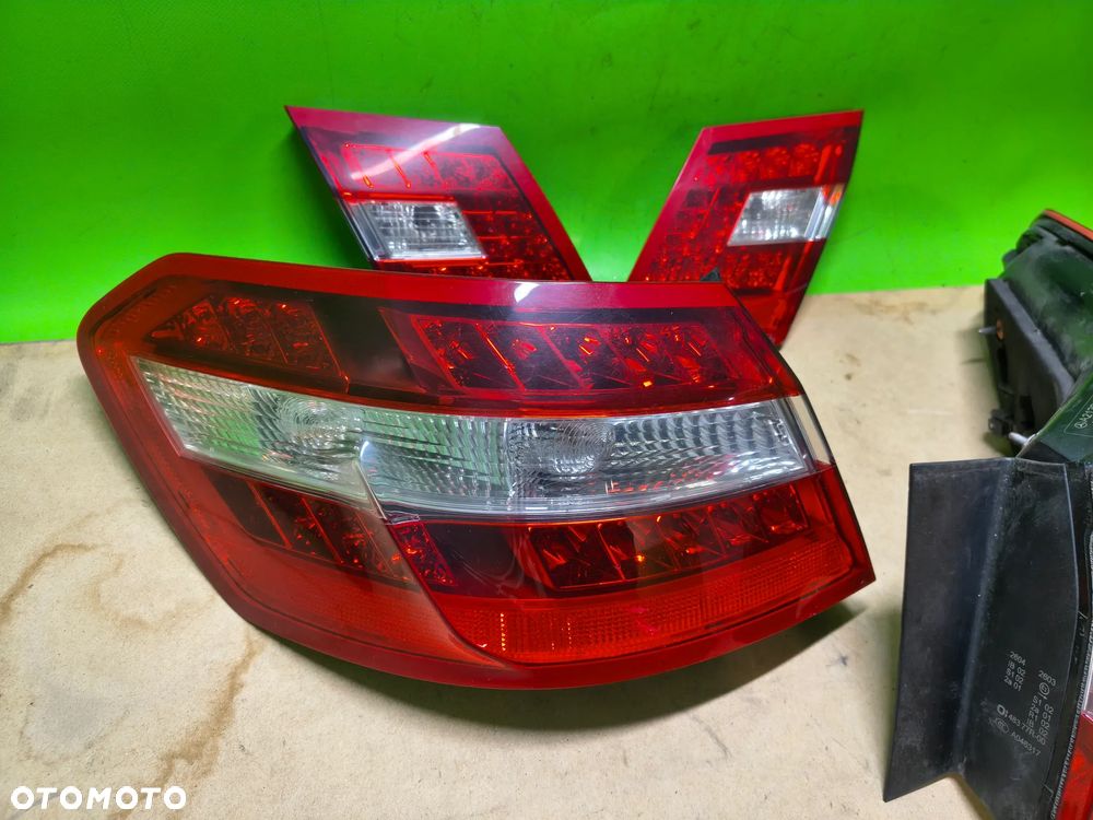 W212 e klasa lampy tył LED sedan komplet Radom - 4