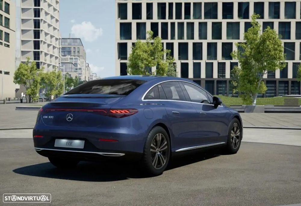 Mercedes-Benz EQE - 2