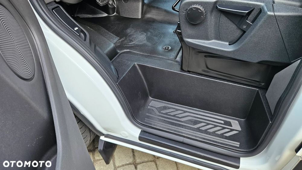 Ford Custom 2,0 TDCI Aut. 2021Rok Kamera Adapt. Tempomat Webasto Hak Serwis - 24