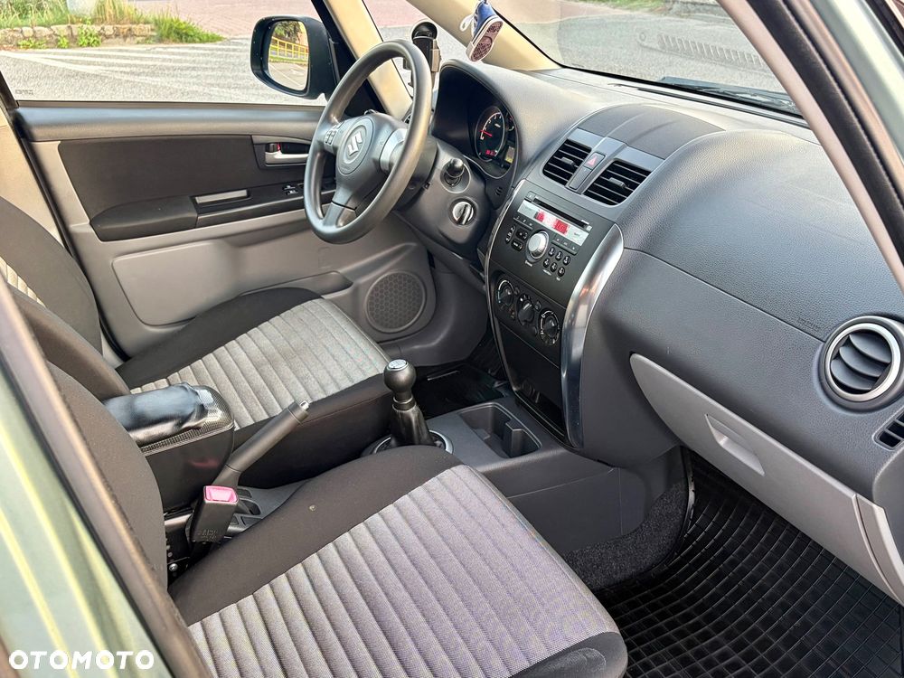Suzuki SX4 - 18