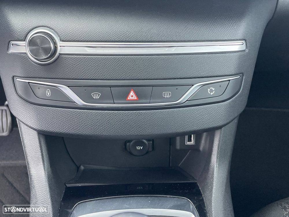 Peugeot 308 SW 1.5 BlueHDi Style - 18