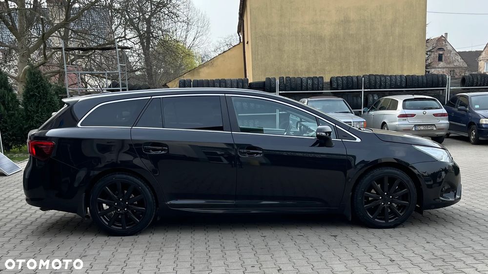 Toyota Avensis 2.0 D-4D Prestige - 4