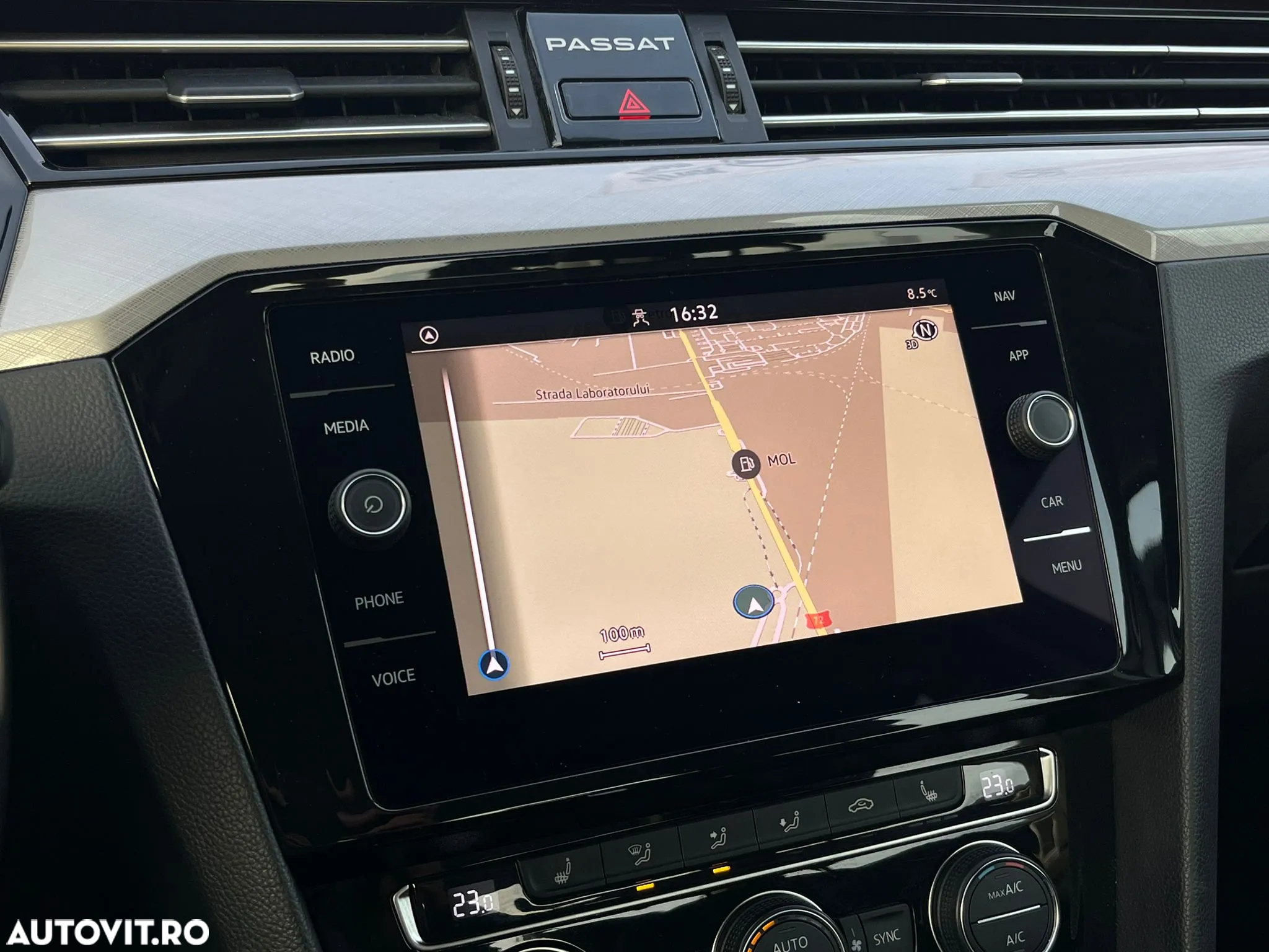 Volkswagen Passat - 19