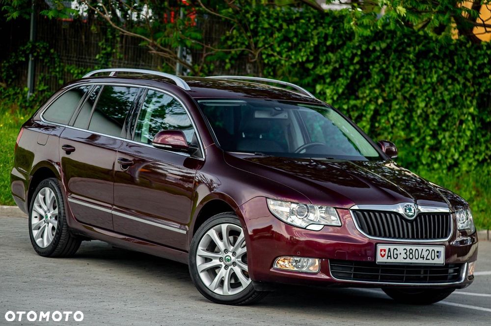 Skoda Superb 1.8 TSI DSG Exclusive - 2