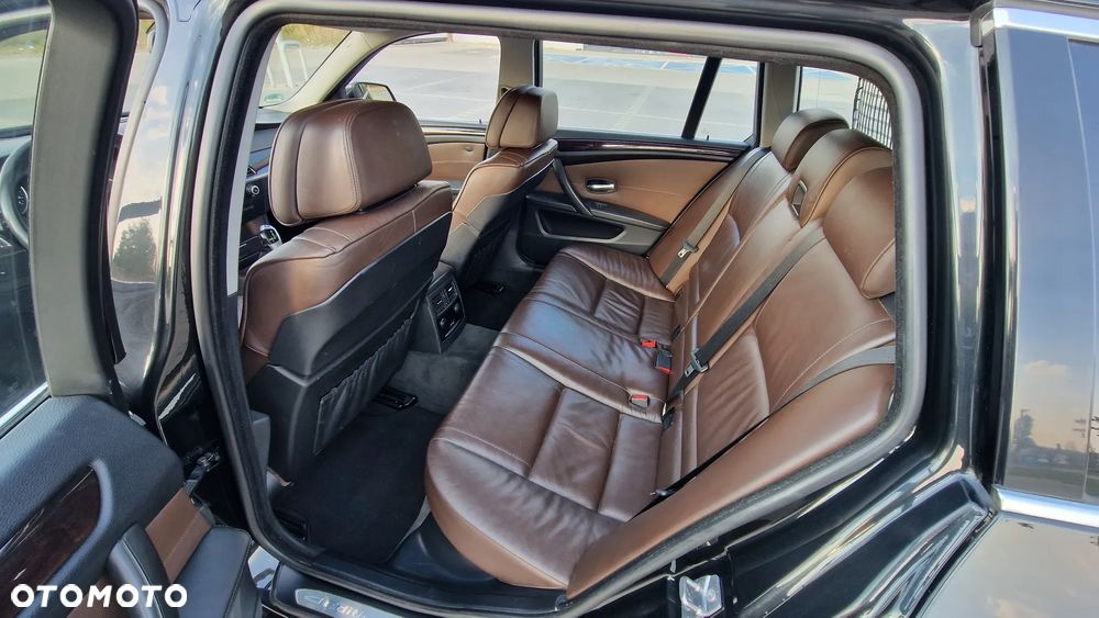 BMW Seria 5 535d Edition Exclusive - 14
