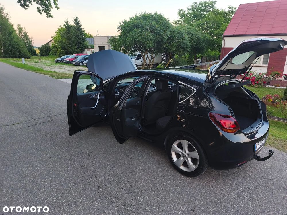 Opel Astra 1.4 T Cosmo - 28