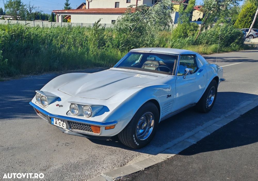 Chevrolet Corvette - 11