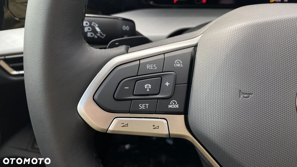 Volkswagen Golf Variant 1.5 eTSI mHEV Life Plus DSG - 11