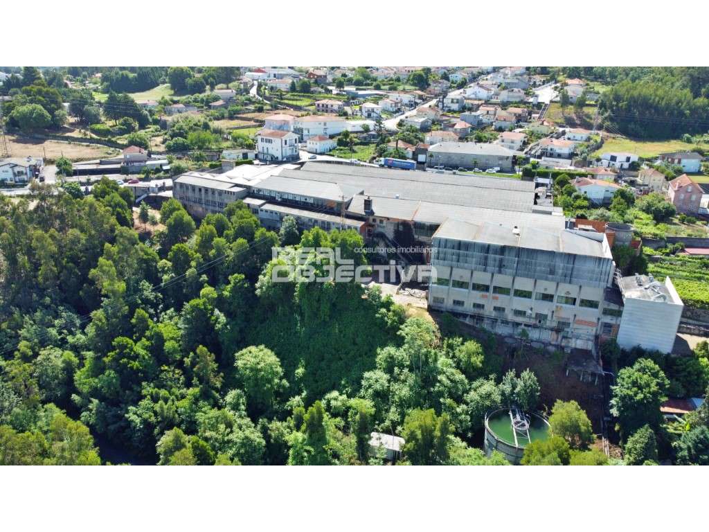 Unidade industrial em Santo Tirso - Grande imagem: 3/34
