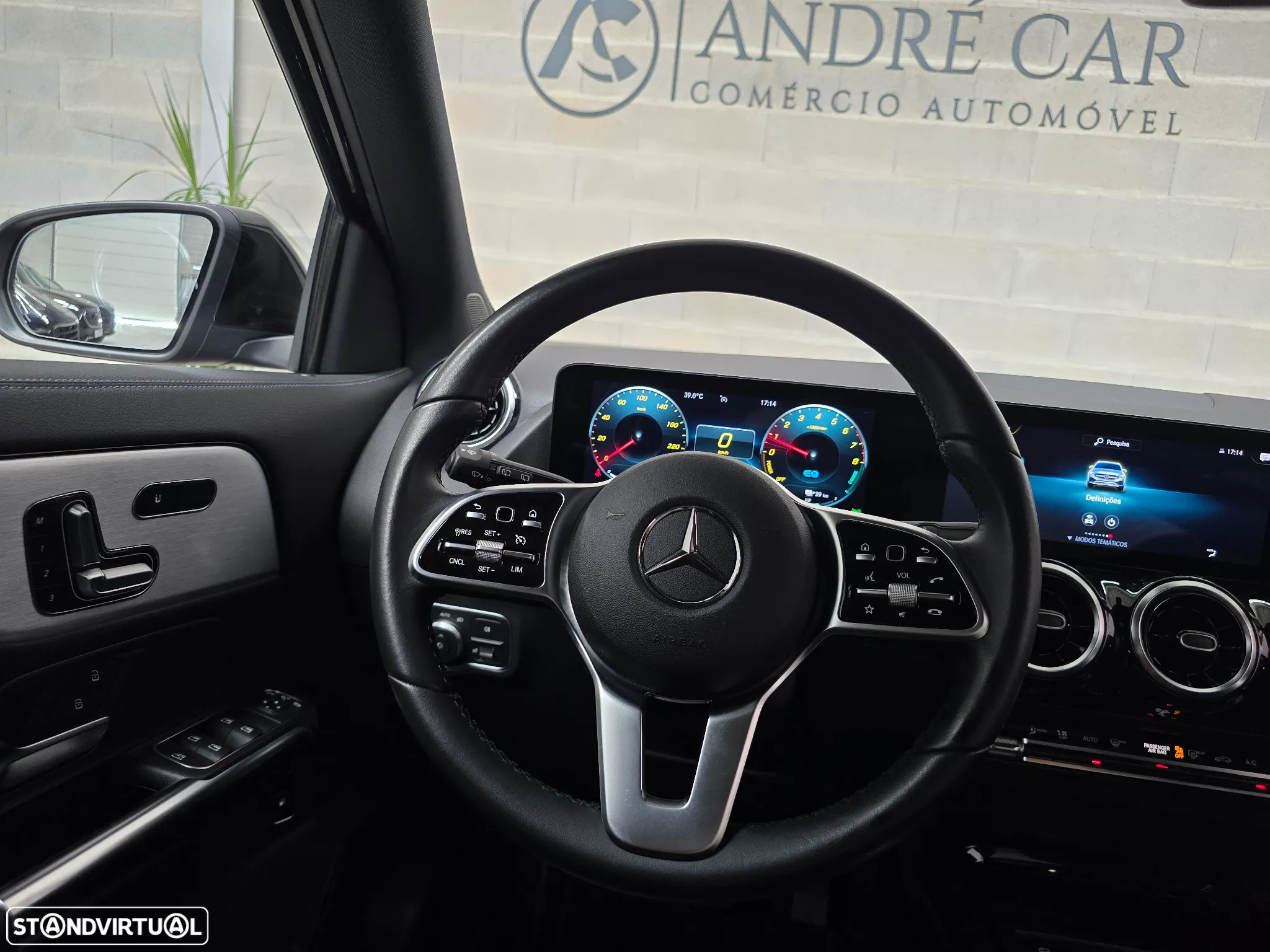 Mercedes-Benz GLA 250 e Progressive - 40