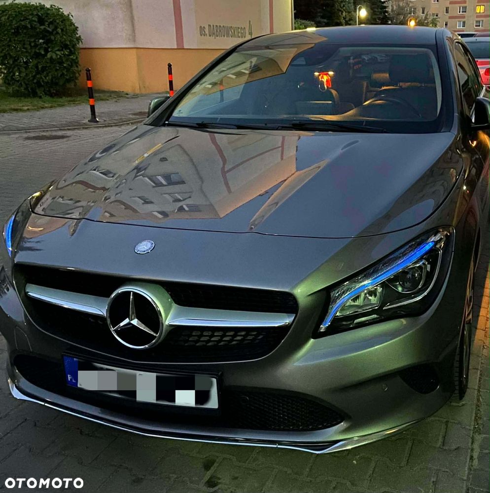 Mercedes-Benz CLA 200 - 2