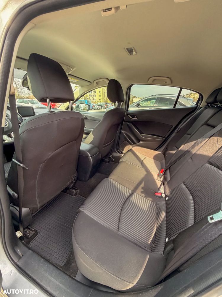 Mazda 3 G165 Revolution - 14